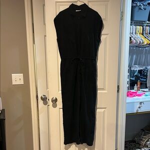 Elegant Black Sleeveless Dress